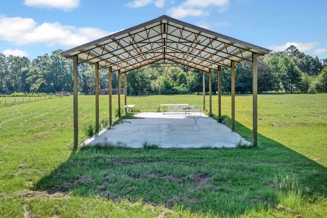 $459,900 | 190 Peaden Bridge Road, Baker, FL 32531