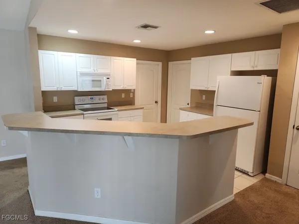 $2,250 | 2023 Northwest 3rd Terrace, Cape Coral, FL 33993