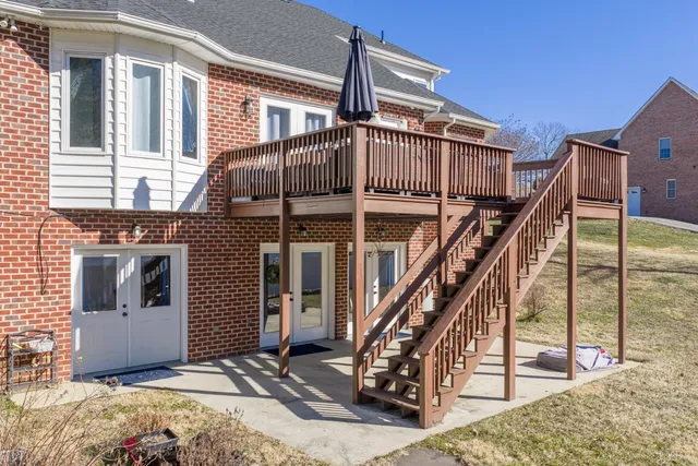 $725,000 | 1136 Jefferson Drive West, Forest, VA 24551