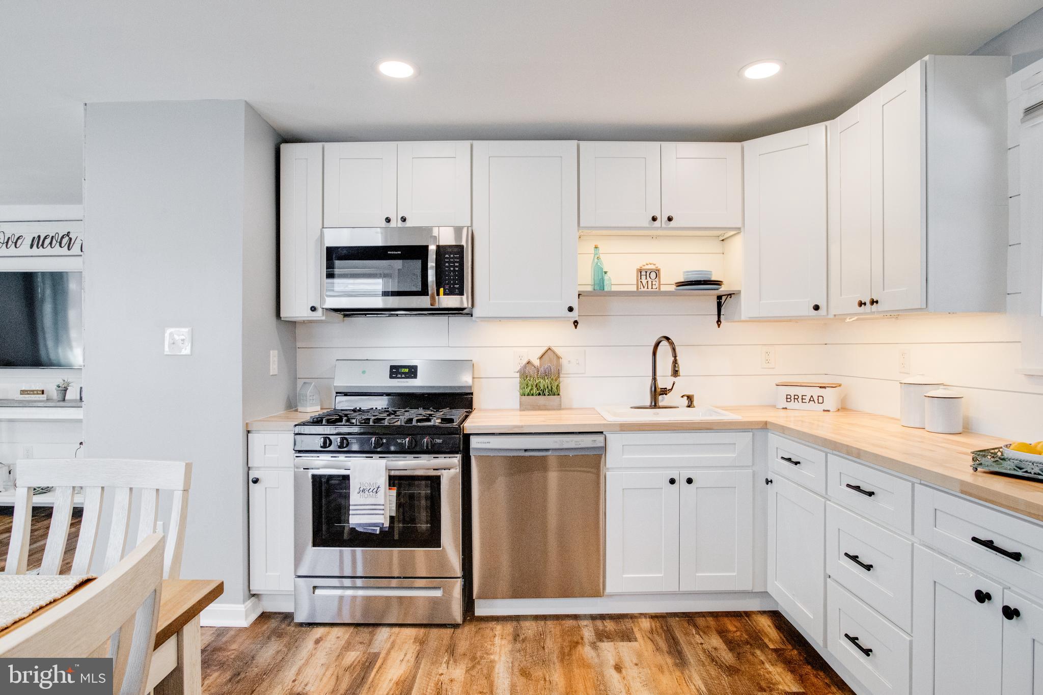 105 Bennett Road Baltimore, MD 21221 - Photo 12 of 45 Gallery Image 12