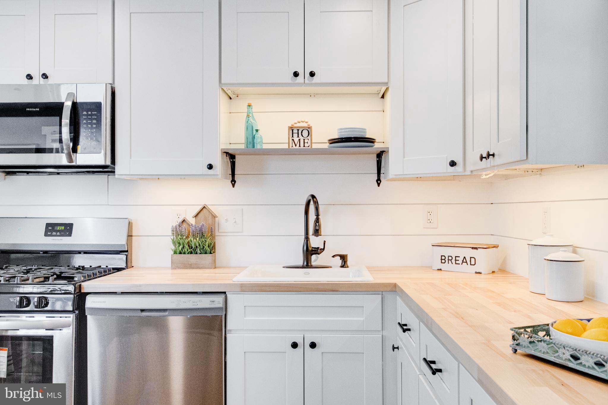 105 Bennett Road Baltimore, MD 21221 - Photo 6 of 45 Gallery Image 6