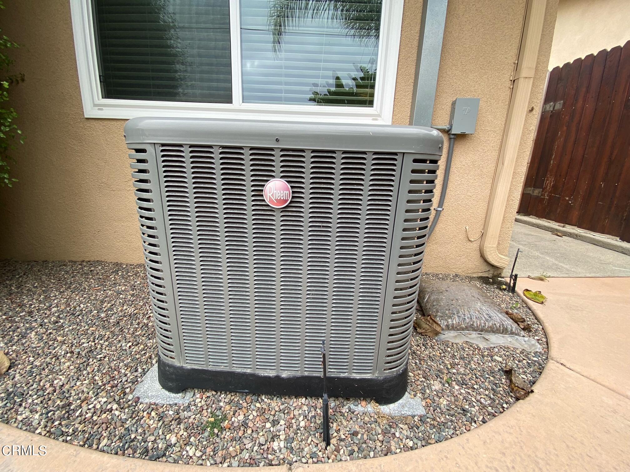 2046 Koala Way Ventura, CA 93003 - Photo 26 of 29 a view of a door