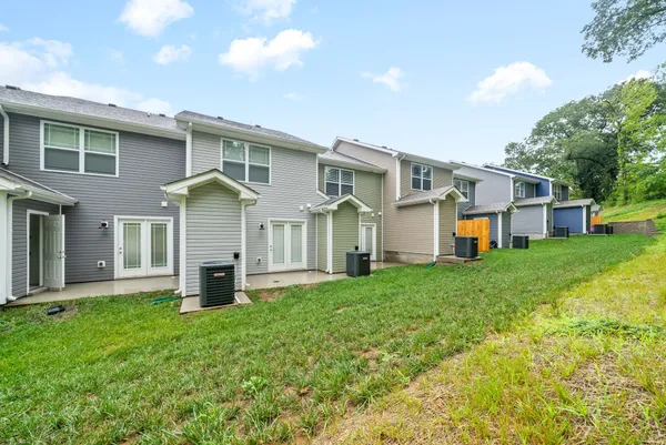 $1,400 | 254 Woodland Vly Lane, Clarksville, TN 37040