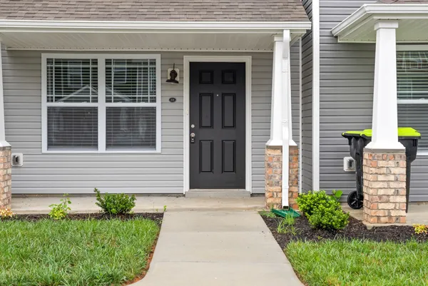 $1,400 | 254 Woodland Vly Lane, Clarksville, TN 37040