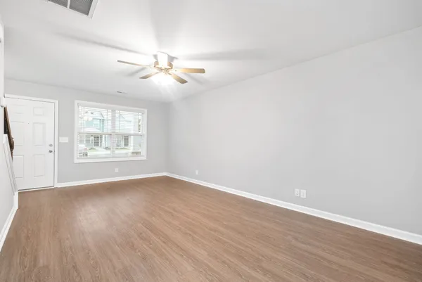 $1,400 | 254 Woodland Vly Lane, Clarksville, TN 37040