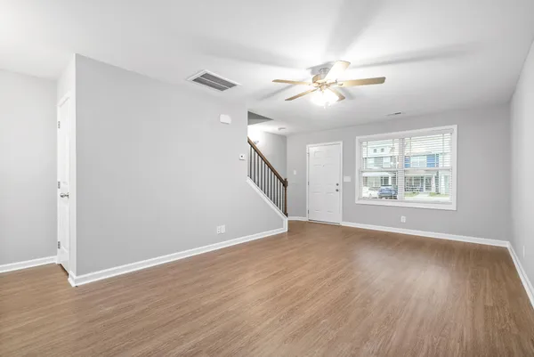 $1,400 | 254 Woodland Vly Lane, Clarksville, TN 37040