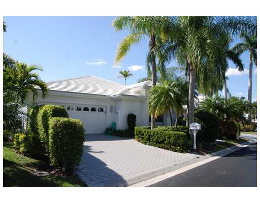 17111 Huntington Park Way Boca Raton, FL 33496 - Photo 1 of 15 Primary Photo