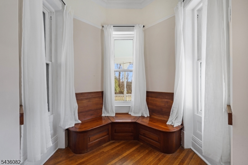 211 Mountainside Road Mendham, NJ 07945 - Photo 10 of 35
