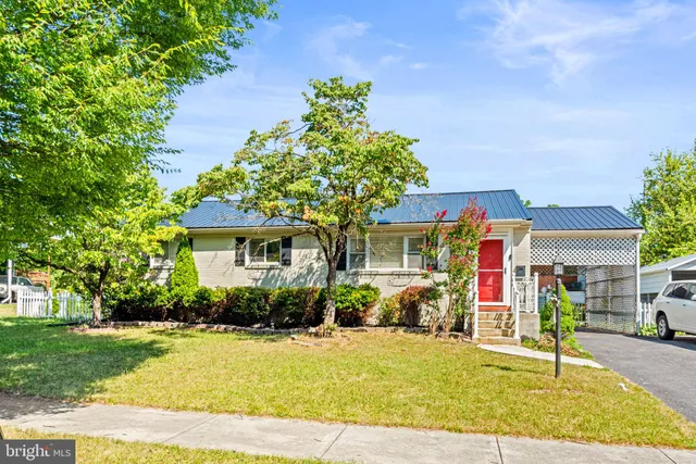 $268,000 | 3404 Ridgeway Road, Harrisburg, PA 17109