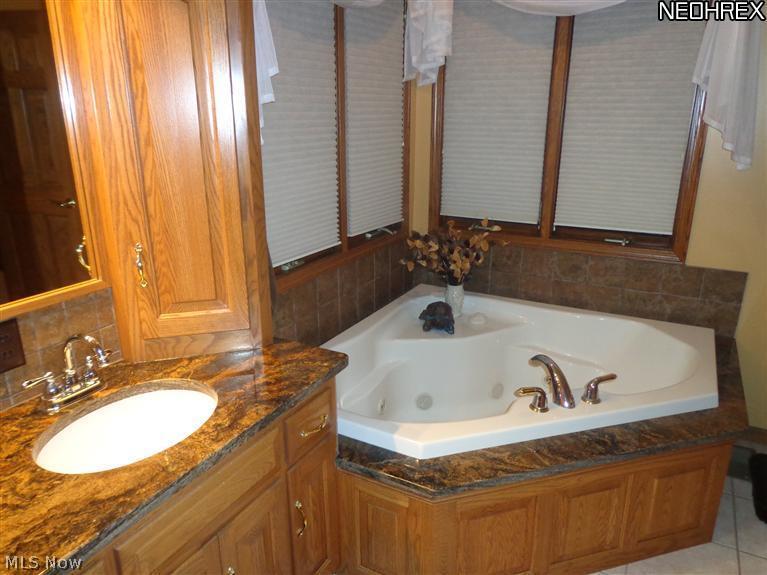 2116 Scenic View Road Southwest New Philadelphia, OH 44663 - Photo 14 of 25 Gallery Image 14