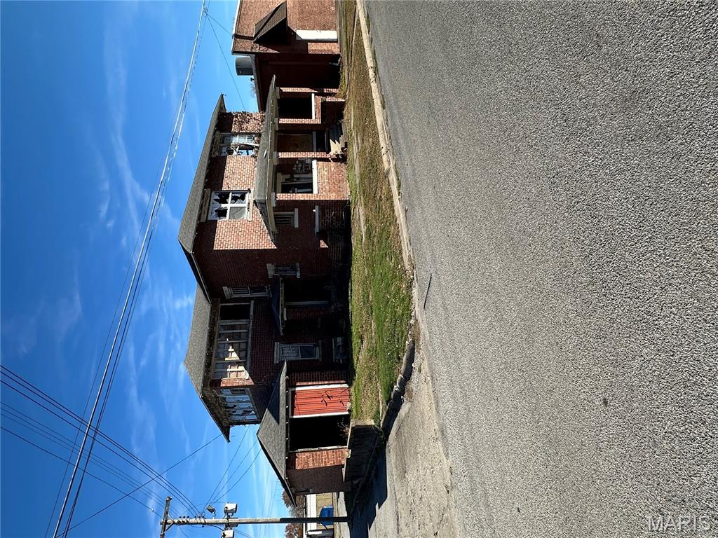 104 North Maple Street Christopher, IL 62822 - Photo 2 of 6