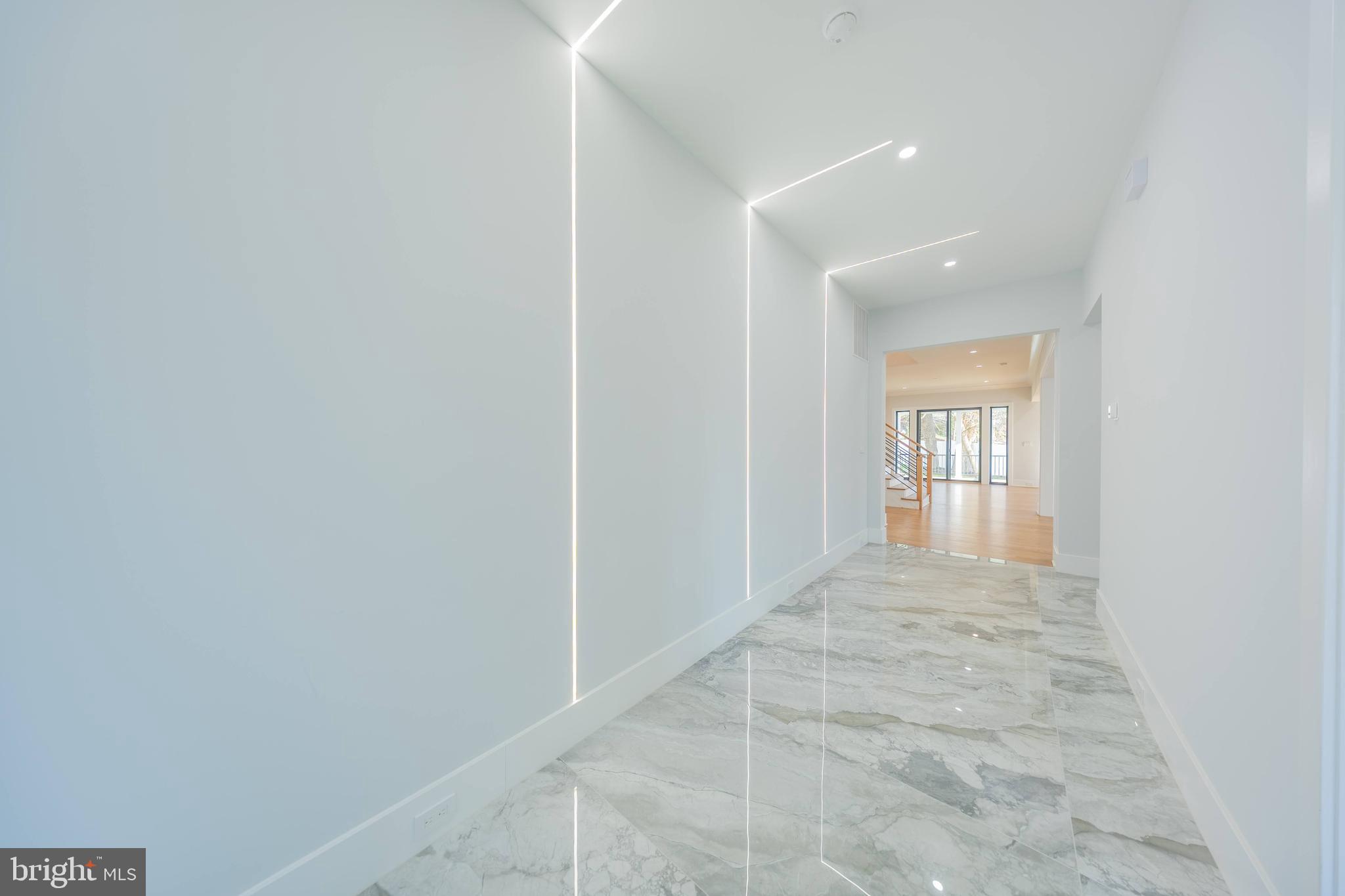 1929 Ware Road Falls Church, VA 22043 - Photo 8 of 81