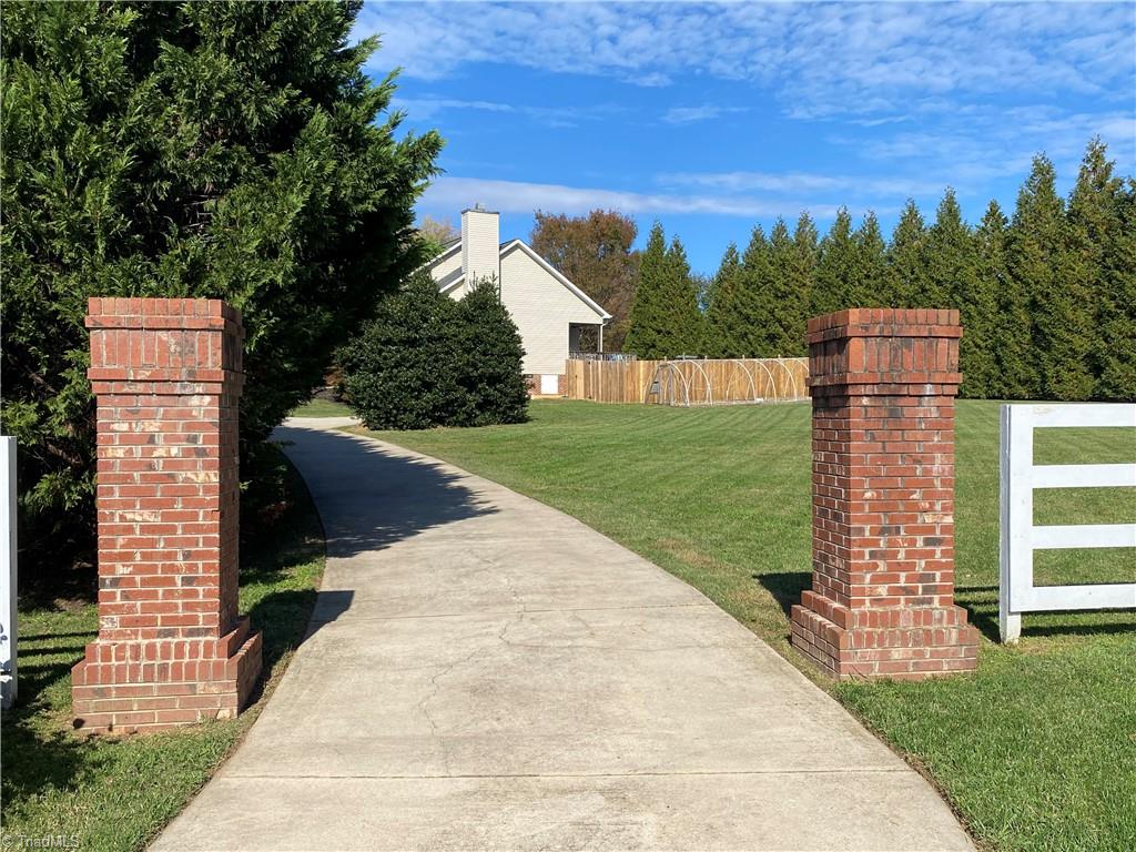 1222-1224 Highway 68 Oak Ridge, NC 27310 - Photo 2 of 49 1222 NC Hwy 68 N in Oak RIdge