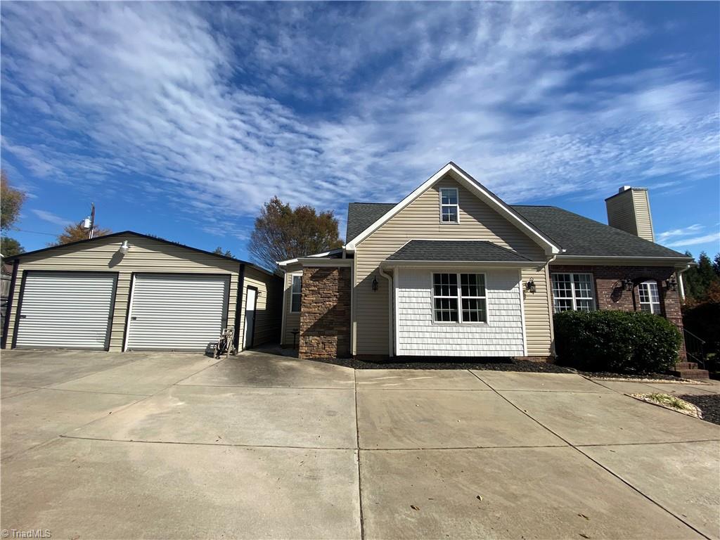 1222-1224 Highway 68 Oak Ridge, NC 27310 - Photo 4 of 49 Entry to your new home!