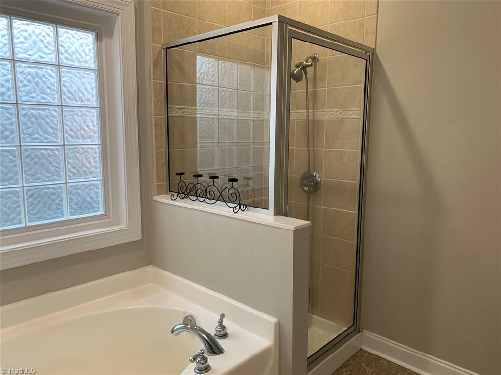 1222-1224 Highway 68 Oak Ridge, NC 27310 - Photo 33 of 49 2nd hall bath