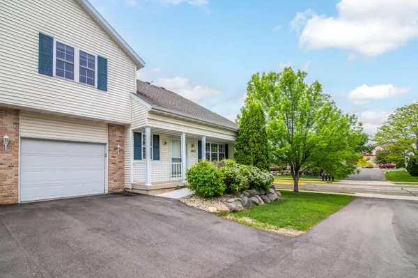 $329,900 | 1023 Chandler Lane, Sun Prairie, WI 53590