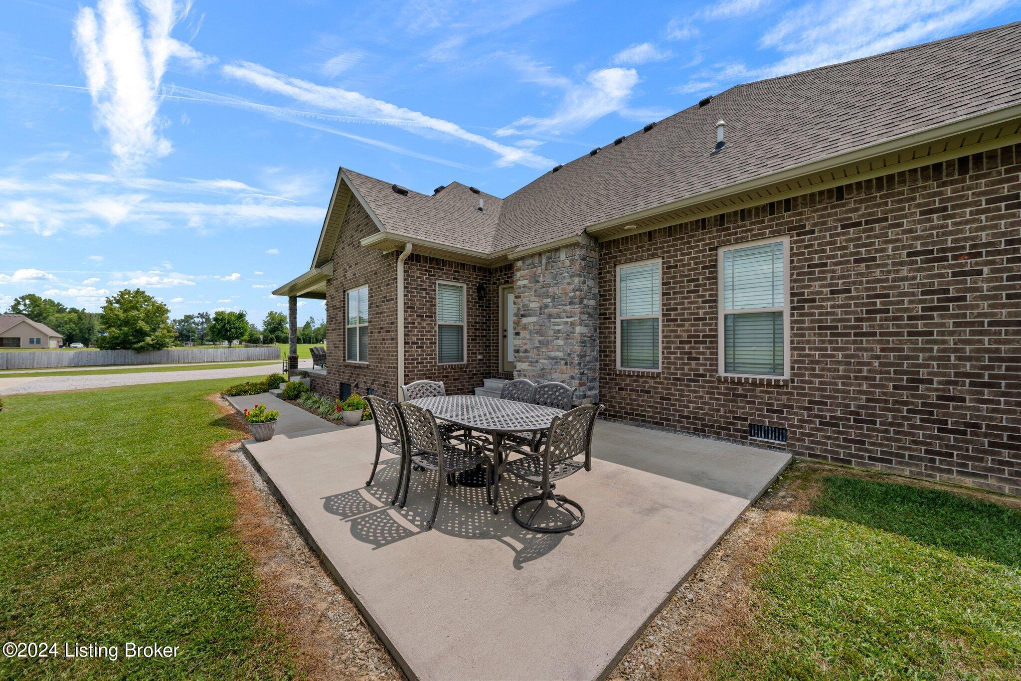 370 New Grove Road Smiths Grove, KY 42171 - Photo 7 of 42 41-web-or-mls-DSC05314