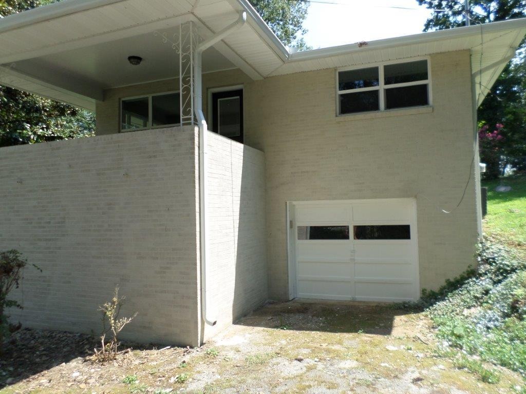 5712 Scenic Ridge Road Knoxville, TN 37912 - Photo 17 of 22 Gallery Image 17
