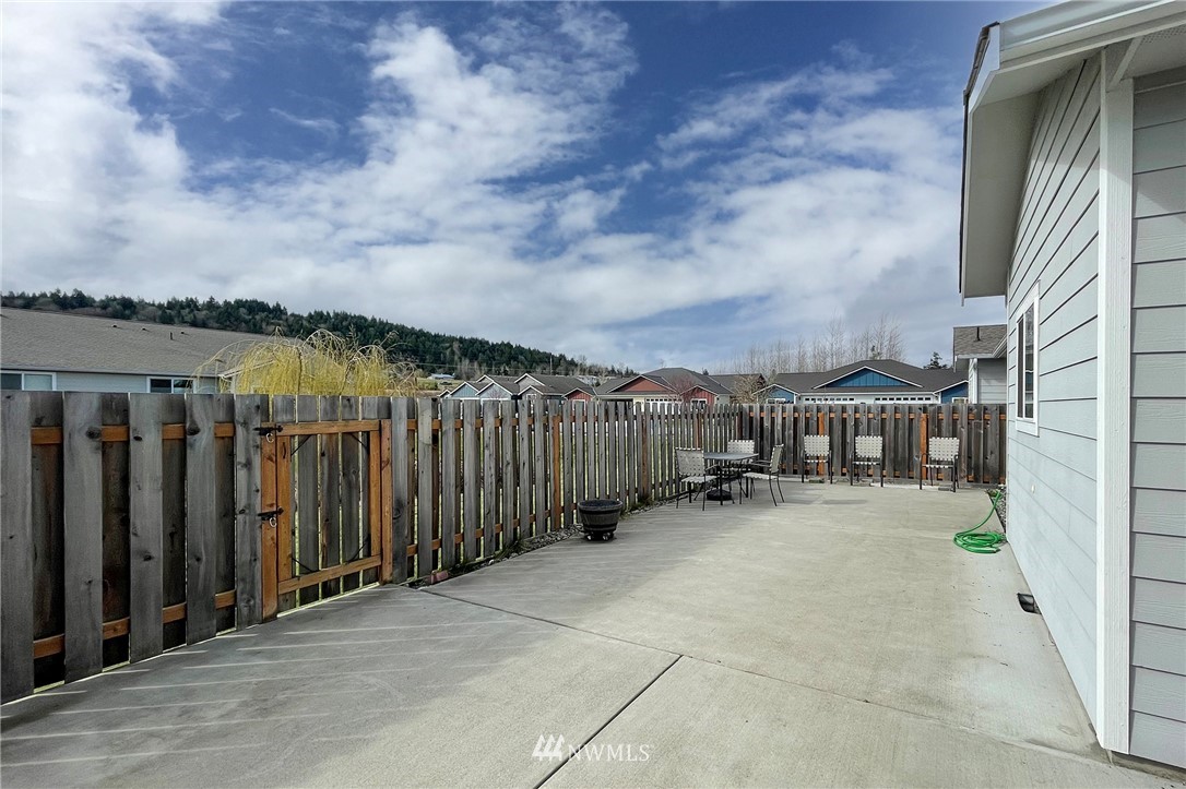 20 Stratus Loop Sequim, WA 98382 - Photo 10 of 40 a view of a balcony with an outdoor space