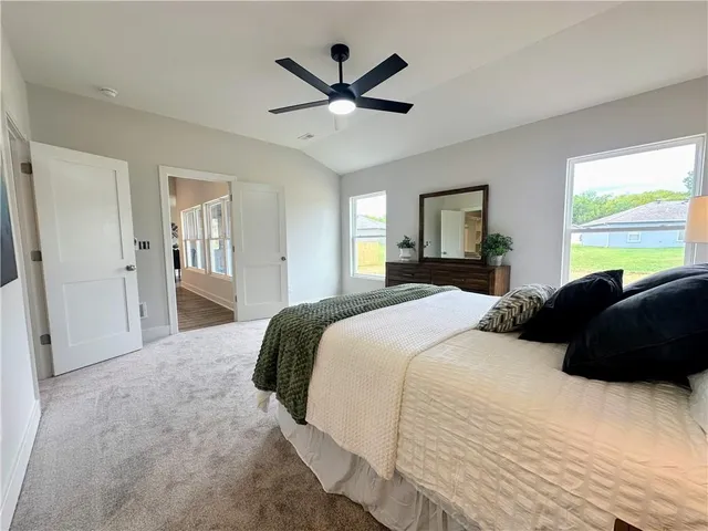 $328,500 | 408 Ash Street, Wellsville, KS 66092