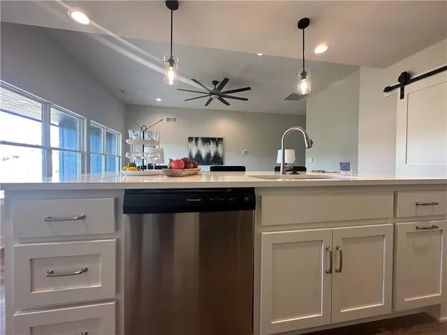 $328,500 | 408 Ash Street, Wellsville, KS 66092