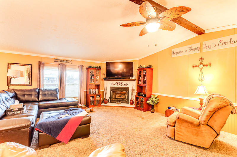 70 Gordon Road Crossville, TN 38555 - Photo 4 of 33 008180220-4-70GordonRdCrossvilleTN-SMALL