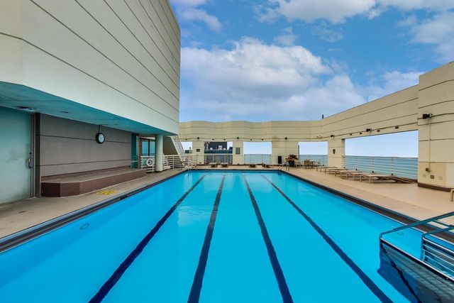 $225,000 | 195 North Harbor Drive, Unit 1107, Chicago, IL 60601