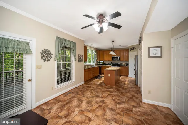 $599,900 | 10219 Colechester Street, Fredericksburg, VA 22408