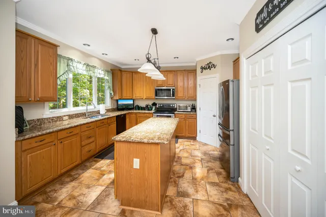 $599,900 | 10219 Colechester Street, Fredericksburg, VA 22408