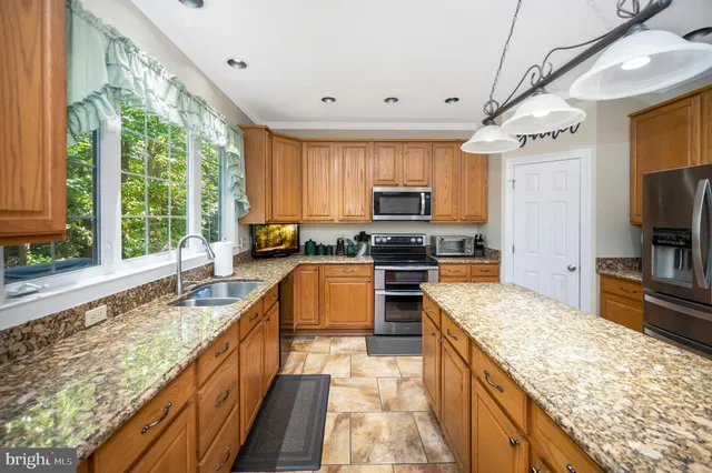 $599,900 | 10219 Colechester Street, Fredericksburg, VA 22408