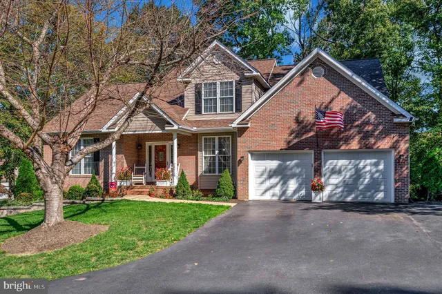 $599,900 | 10219 Colechester Street, Fredericksburg, VA 22408