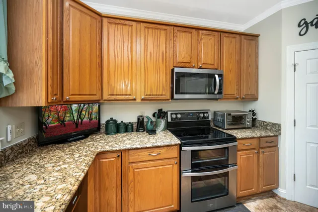 $599,900 | 10219 Colechester Street, Fredericksburg, VA 22408