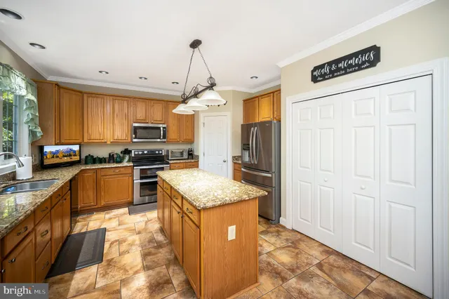 $599,900 | 10219 Colechester Street, Fredericksburg, VA 22408