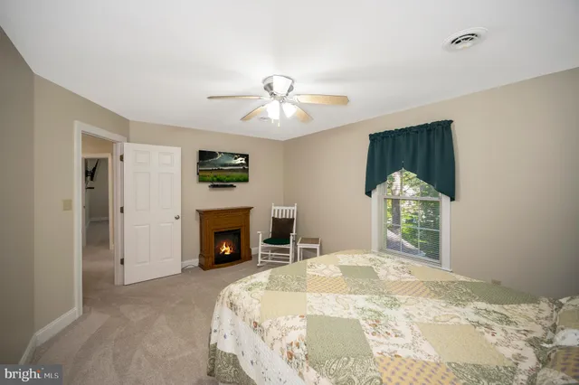 $599,900 | 10219 Colechester Street, Fredericksburg, VA 22408