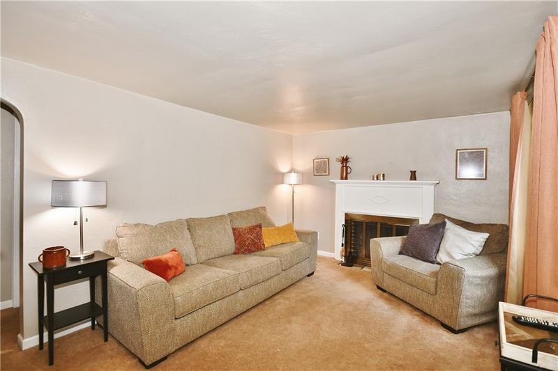 160 Gill Hall Road Clairton, PA 15025 - Photo 3 of 14 Gallery Image 3