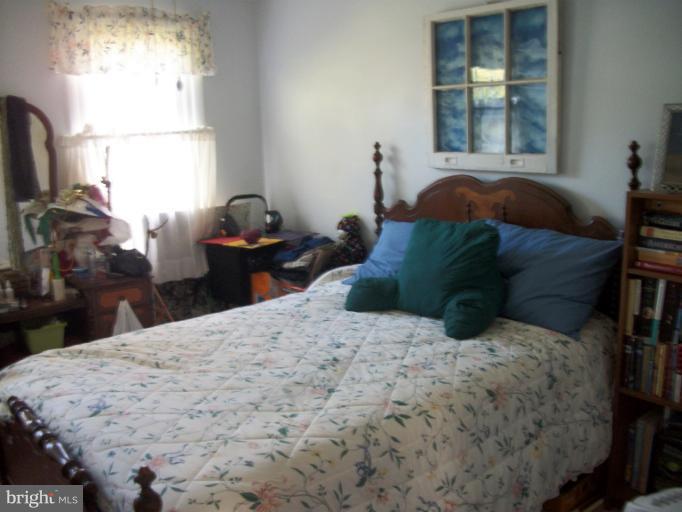 20008 Westerly Avenue Poolesville, MD 20837 - Photo 12 of 19 Bedroom