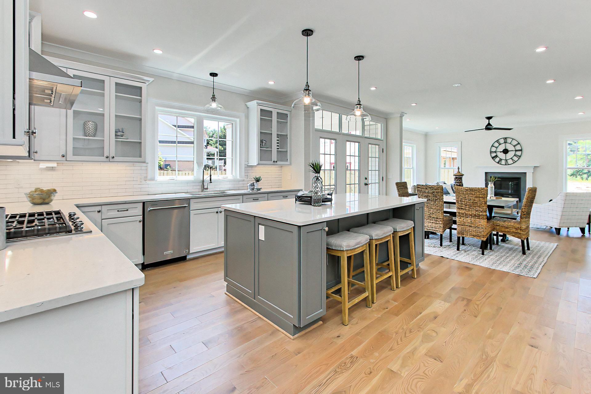 7425 Foundation Way Springfield, VA 22150 - Photo 14 of 46 Kitchen looking into family room