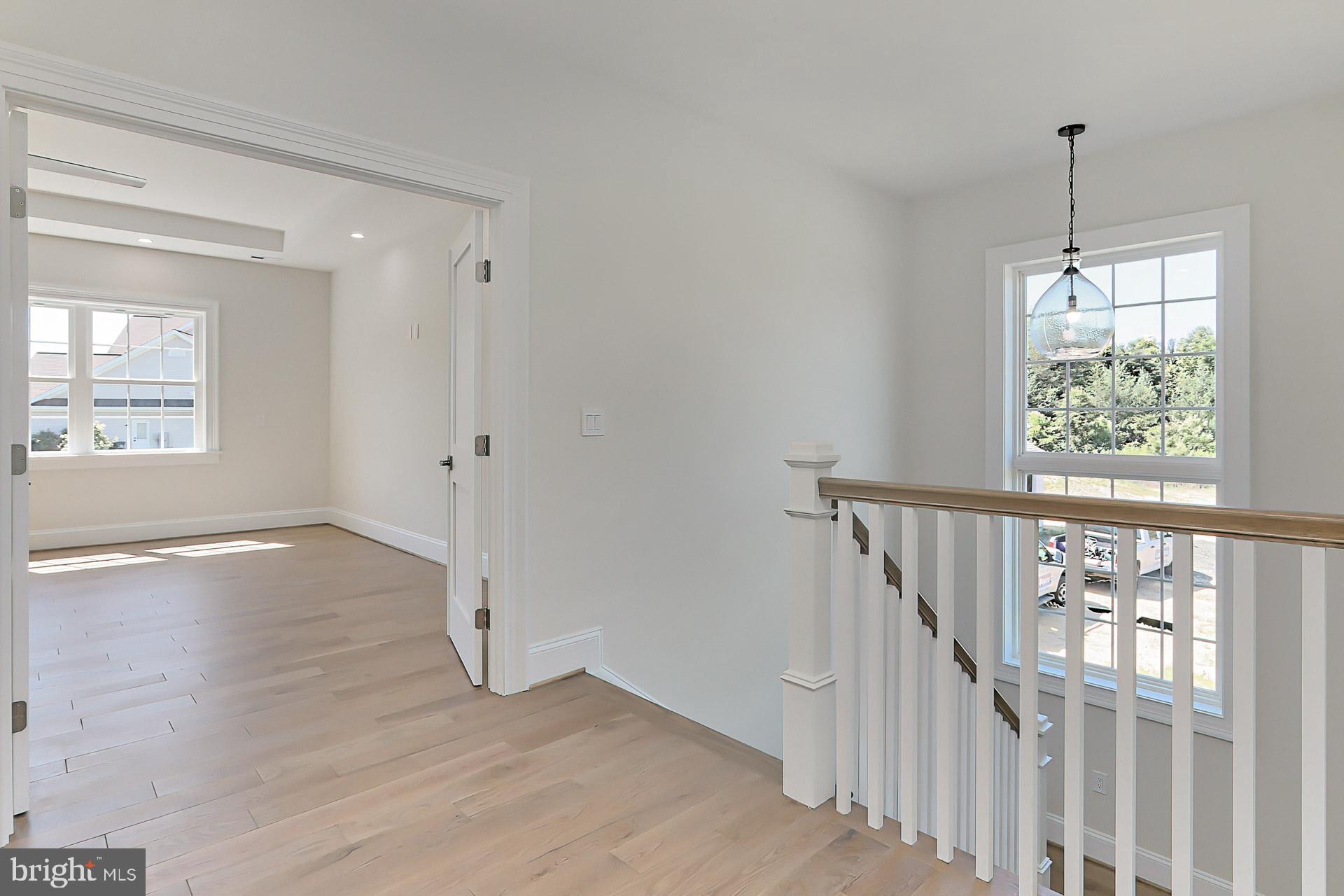 7425 Foundation Way Springfield, VA 22150 - Photo 23 of 46 Upstairs hall