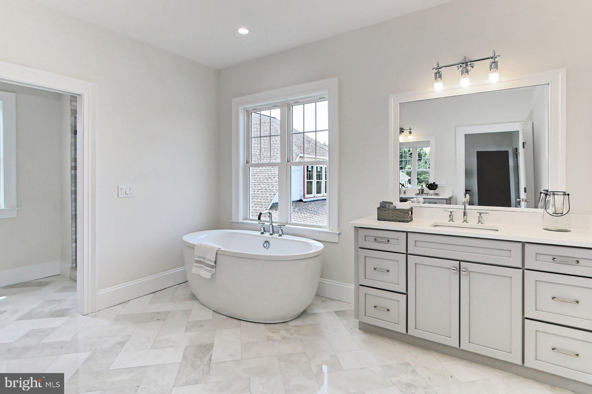 7425 Foundation Way Springfield, VA 22150 - Photo 26 of 46 Luxurious appointments!