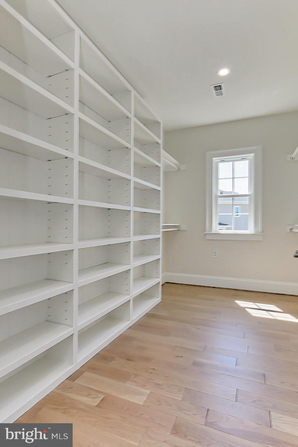 7425 Foundation Way Springfield, VA 22150 - Photo 28 of 46 Custom walk-ins!