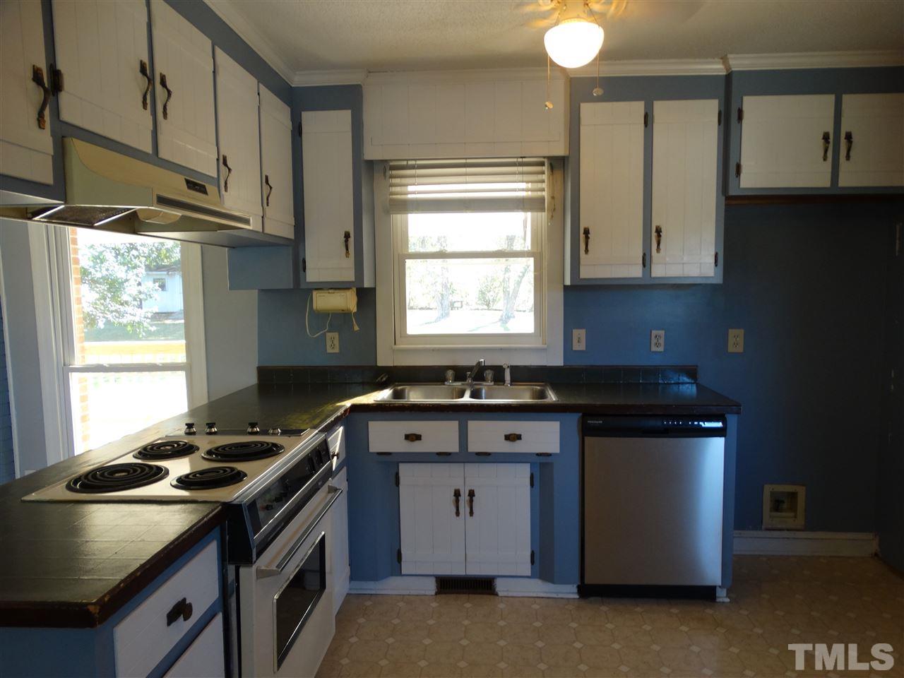 5213 Carrier Way Raleigh, NC 27603 - Photo 7 of 25