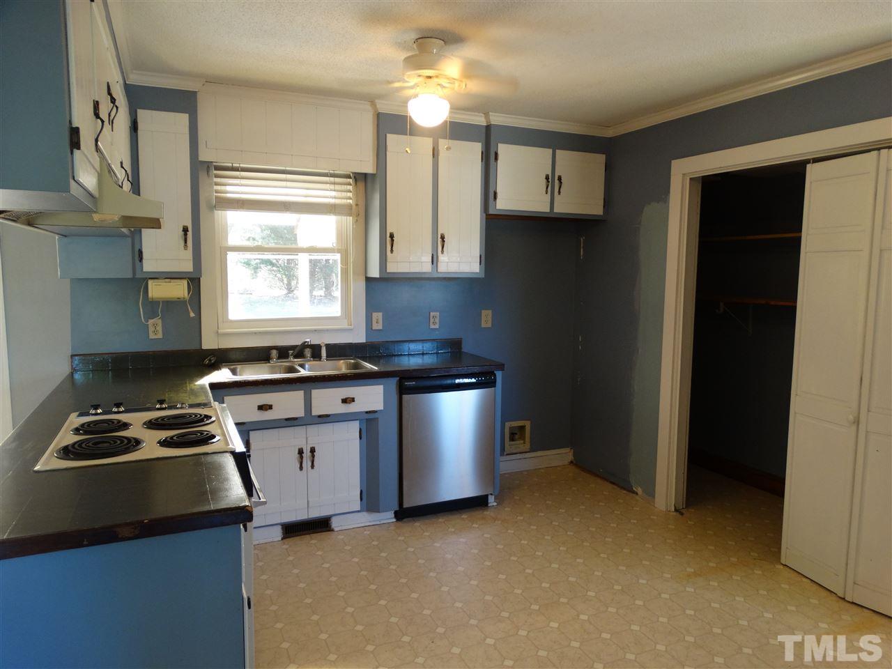 5213 Carrier Way Raleigh, NC 27603 - Photo 8 of 25