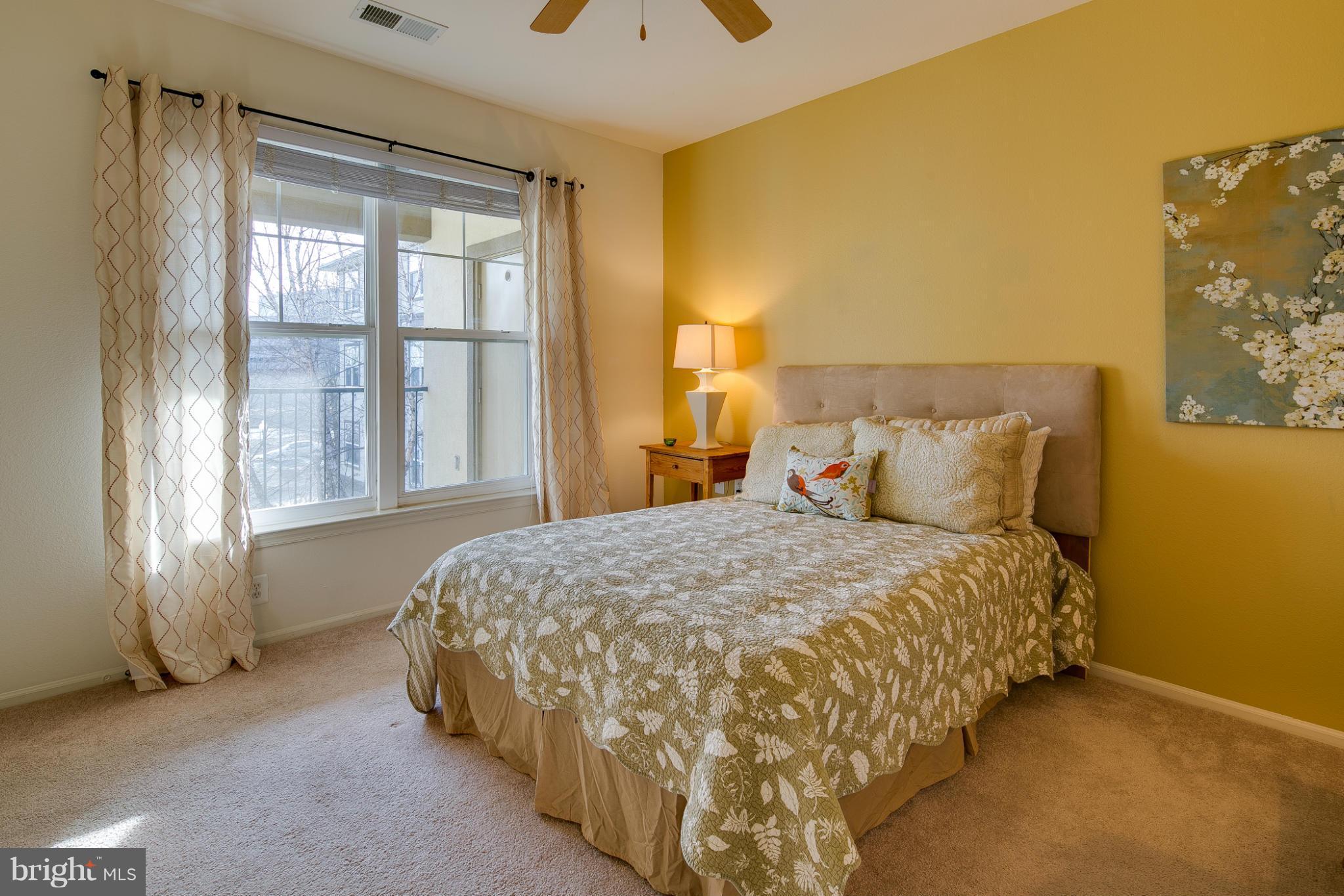 11800 Old Georgetown Road, Unit 1424 North Bethesda, MD 20852 - Photo 15 of 30 Bedroom