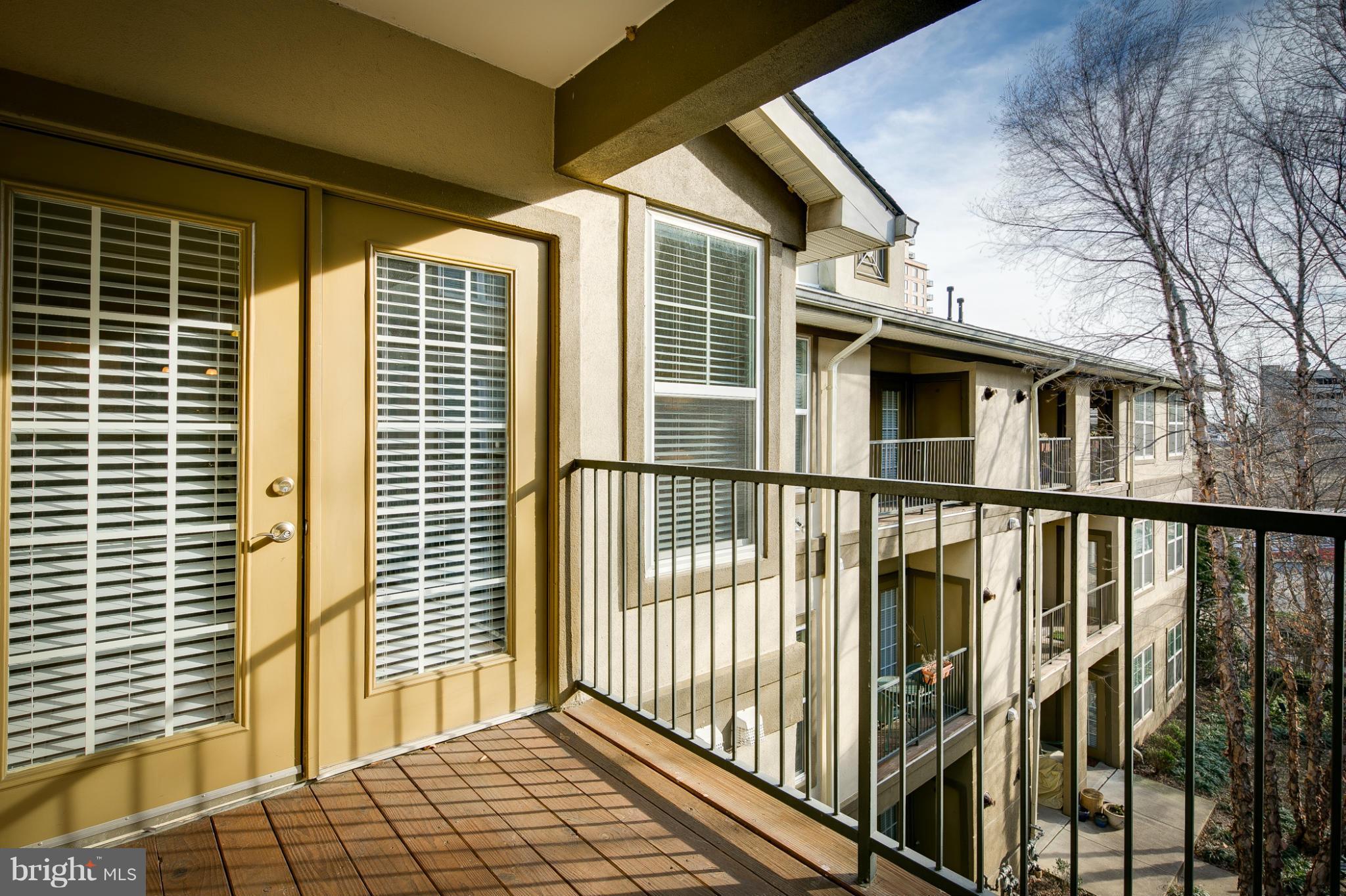 11800 Old Georgetown Road, Unit 1424 North Bethesda, MD 20852 - Photo 18 of 30 Balcony