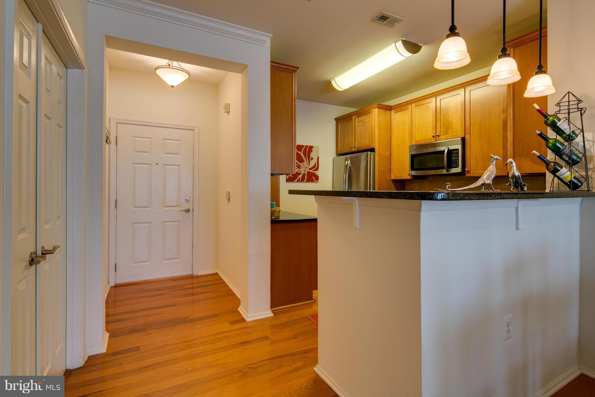 11800 Old Georgetown Road, Unit 1424 North Bethesda, MD 20852 - Photo 5 of 30 Kitchen