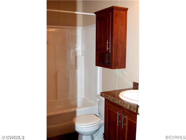2370 Mosby Road Powhatan, VA 23139 - Photo 16 of 18 Gallery Image 16