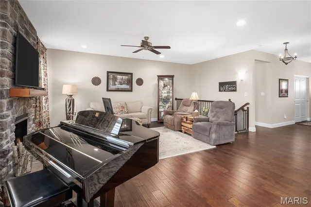 $625,000 | 267 Oakhurst Circle, O'Fallon, MO 63368