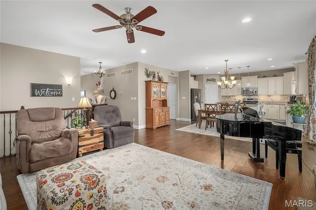 $625,000 | 267 Oakhurst Circle, O'Fallon, MO 63368