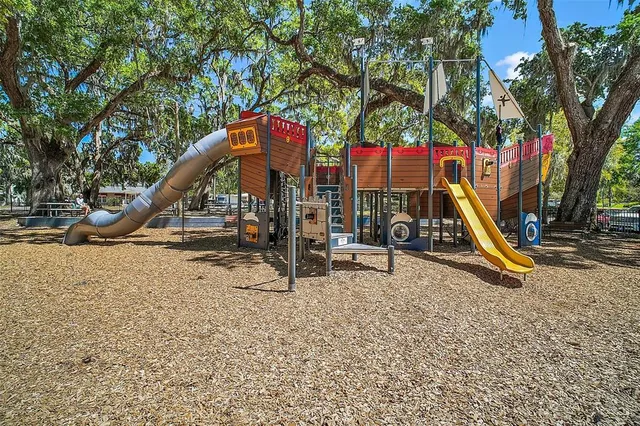 $560,000 | 629 South Sandlake Court, Mount Dora, FL 32757