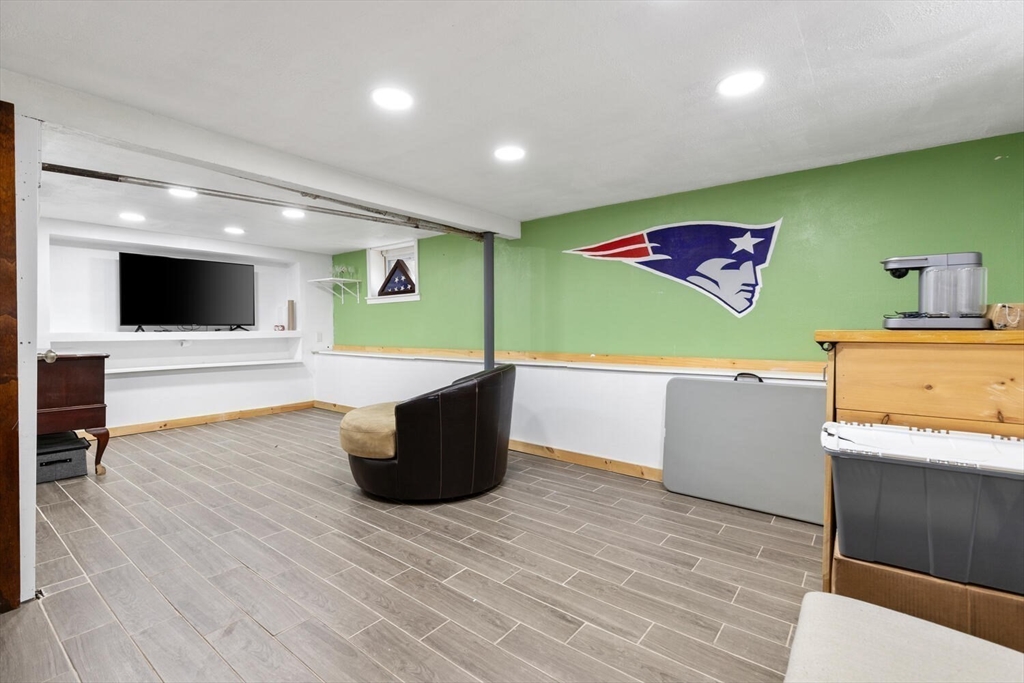 17 Barker Road Malden, MA 02148 - Photo 25 of 42